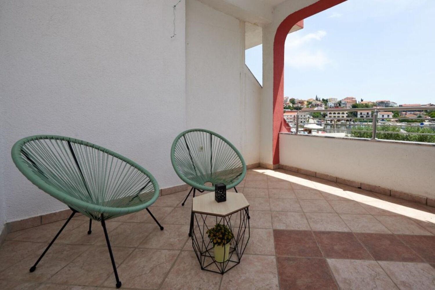 Apartments Mare - 30 M From Pebble Beach Сегет-Враниця Екстер'єр фото