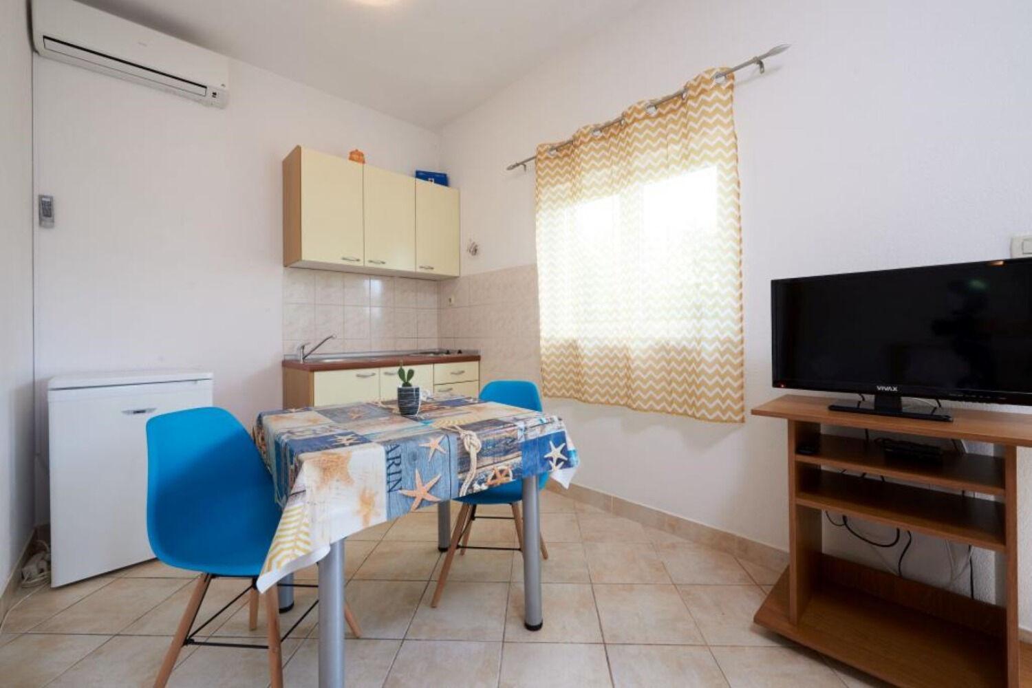 Apartments Mare - 30 M From Pebble Beach Сегет-Враниця Екстер'єр фото