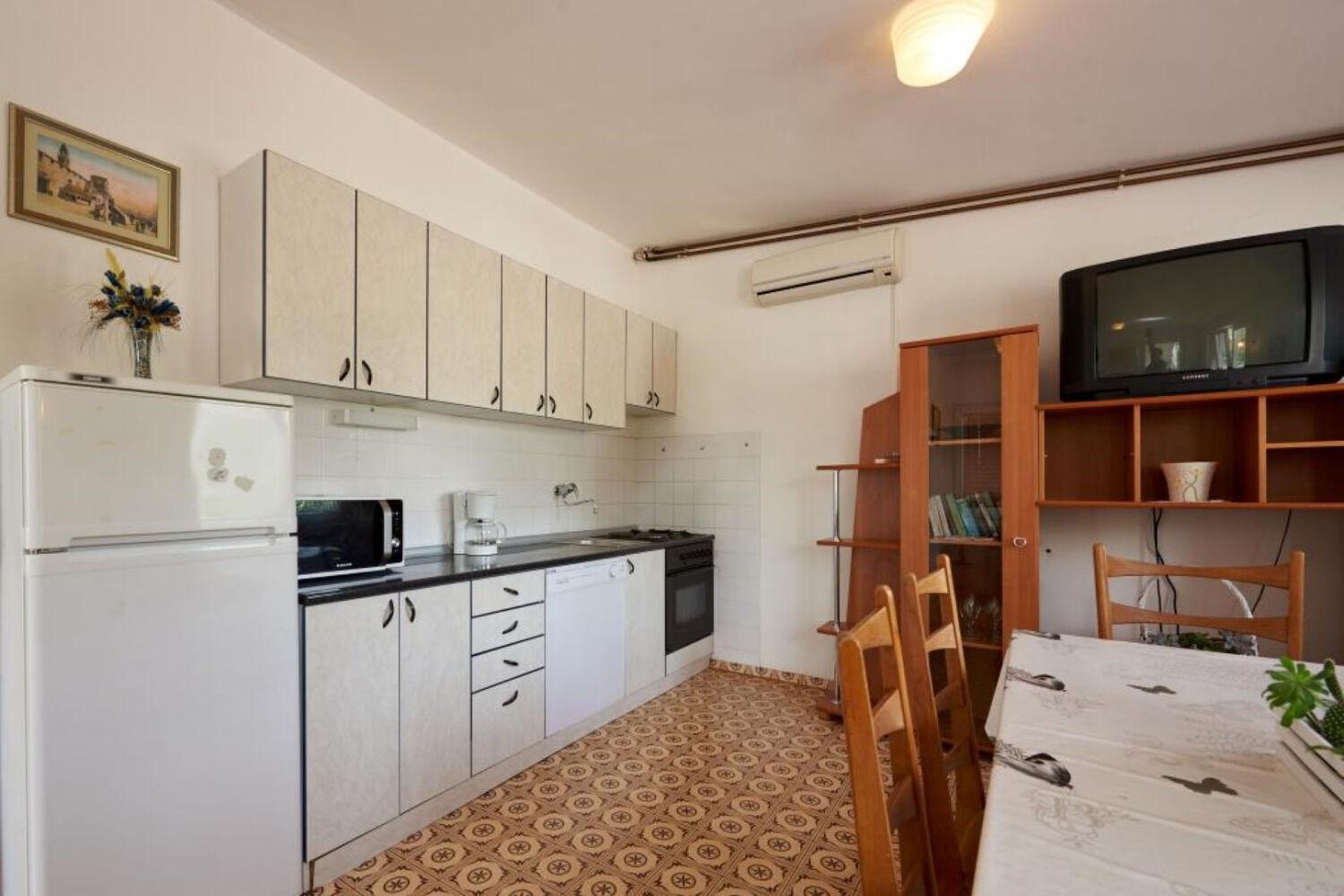 Apartments Mare - 30 M From Pebble Beach Сегет-Враниця Екстер'єр фото